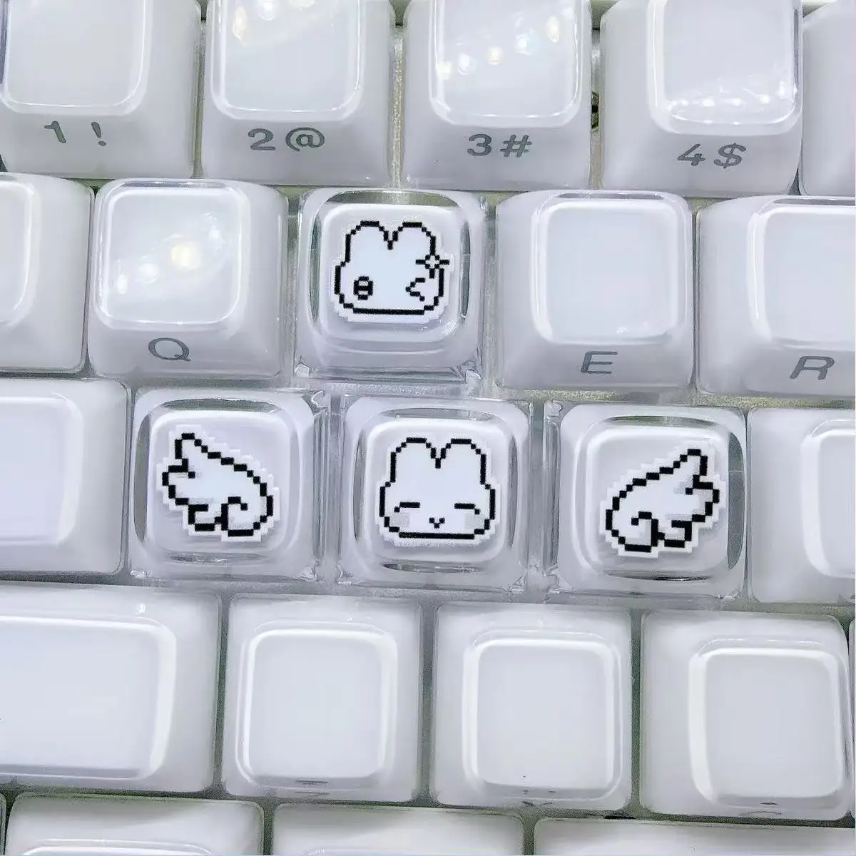4pcs Cute Pixel Rabbit Express - đánh giá và giá Gaming Accessories Aesthetic